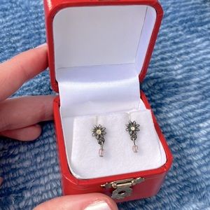 Vintage Y2K dangly flower crystal stud earrings
